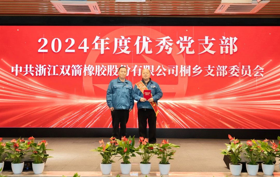 1737443742876909DC9D.jpg 1737443742876909DC9D.jpg